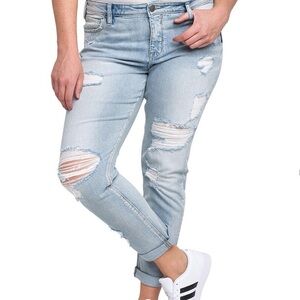 Silver Jeans Delancey Ankle Slim Light Wash Distressed Plus size jeans Size 18